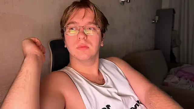 Snapshot of kiopiggy chatting on 11, 11, 2025 kiopiggy online show from 11, 11, 2025