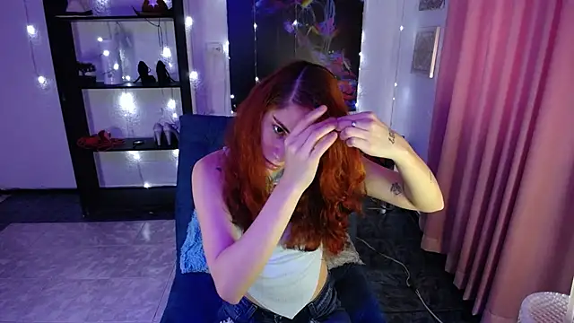 Snapshot of IsaBaileys_ chatting on 6, 2, 2025 IsaBaileys online show from 6, 2, 2025