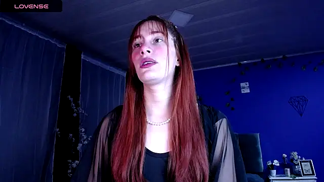 Snapshot of IsaBaileys_ chatting on 15, 11, 2025 IsaBaileys online show from 15, 11, 2025