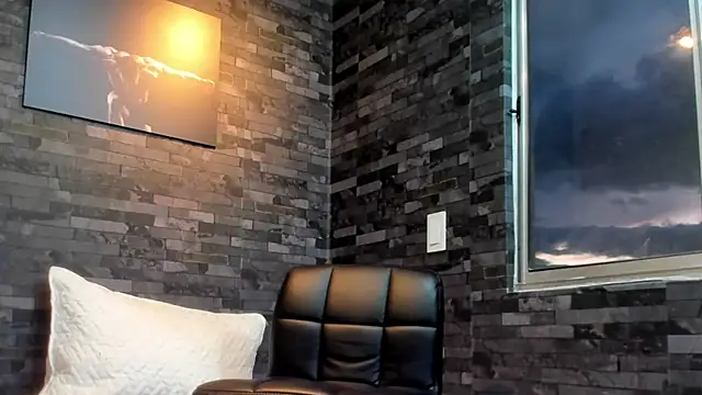 Snapshot of BruceDallas chatting on 30, 11, 2025 BruceDallas online show from 30, 11, 2025