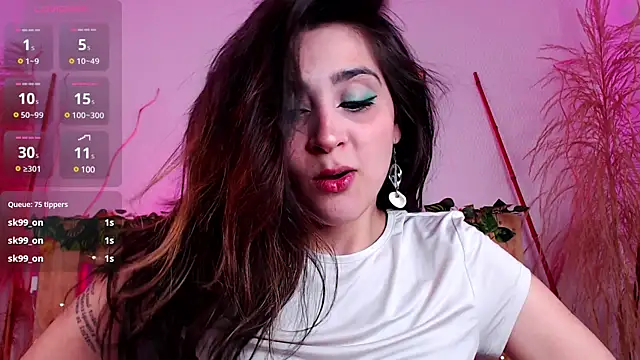 Snapshot of emily_amaya chatting on 7, 12, 2024 emily amaya online show from 7, 12, 2024