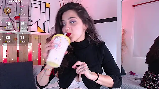 Snapshot of emily_amaya chatting on 13, 3, 2025 emily amaya online show from 13, 3, 2025