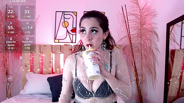 Snapshot of emily_amaya chatting on 21, 3, 2025 emily amaya online show from 21, 3, 2025