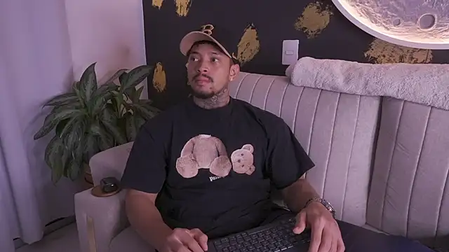 Stiven collins online show from 31, 7, 2026