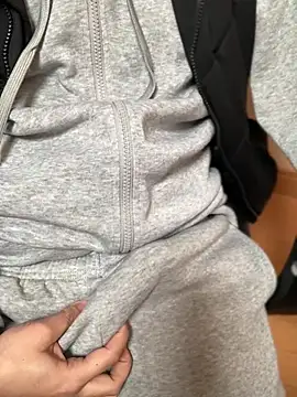 Snapshot of 114514hlove chatting on 2, 2, 2025 114514hlove online show from 2, 2, 2025