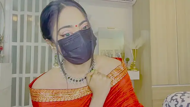 Monalisadon018 online show from 18, 4, 2026