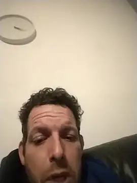 Knuffelstaaf123 online show from 10, 2, 2025