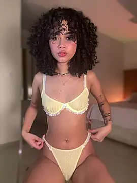 Snapshot of Lianh_Benett chatting on 11, 1, 2025 Lianh Benett online show from 11, 1, 2025