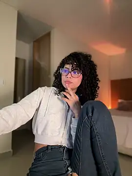 Snapshot of Lianh_Benett chatting on 26, 1, 2025 Lianh Benett online show from 26, 1, 2025