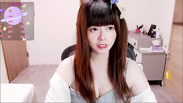 Snapshot of a0513 chatting on 13, 10, 2025 a0513 online show from 13, 10, 2025