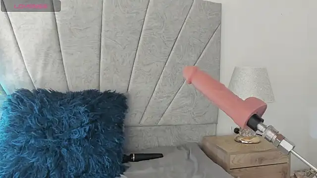 emilyrojas online show from 28, 2, 2025