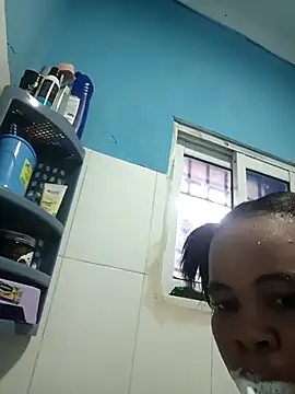 Snapshot of Amberay1 chatting on 17, 12, 2025 Amberay1 online show from 17, 12, 2025