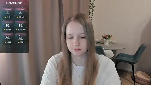 Snapshot of Alyaley chatting on 10, 4, 2026 Alyaley online show from 10, 4, 2026