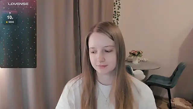 Snapshot of Alyaley chatting on 12, 4, 2026 Alyaley online show from 12, 4, 2026