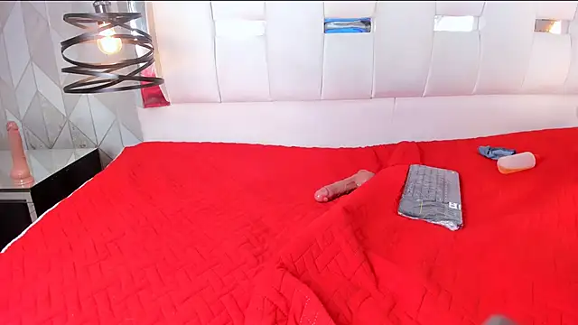 Snapshot of RileyThompson1 chatting on 2, 2, 2025 RileyThompson1 online show from 2, 2, 2025