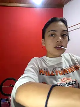 Snapshot of littlemelii chatting on 29, 12, 2024 littlemelii online show from 29, 12, 2024