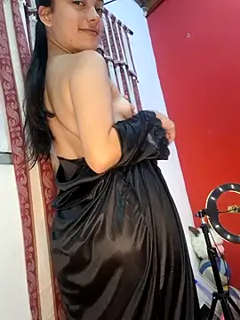 Snapshot of littlemelii chatting on 29, 12, 2024 littlemelii online show from 29, 12, 2024