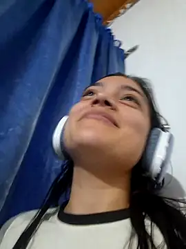 Snapshot of littlemelii chatting on 15, 1, 2025 littlemelii online show from 15, 1, 2025