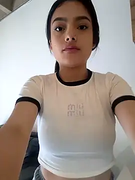 Snapshot of littlemelii chatting on 25, 2, 2025 littlemelii online show from 25, 2, 2025