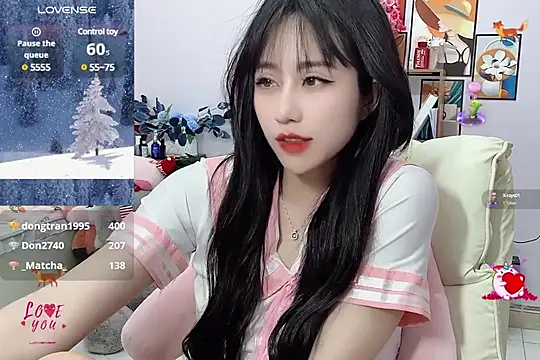 Snapshot of _LLisa_ chatting on 15, 2, 2025 LLisa online show from 15, 2, 2025