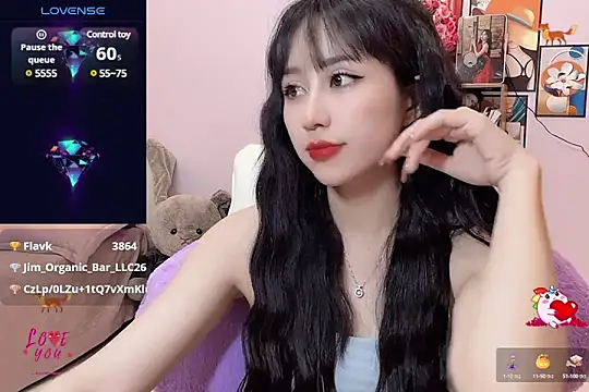 Snapshot of _LLisa_ chatting on 15, 3, 2025 LLisa online show from 15, 3, 2025