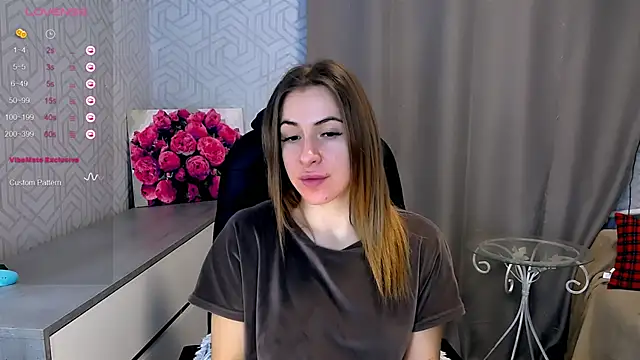 Snapshot of Naughty__Megan chatting on 3, 2, 2025 Naughty Megan online show from 3, 2, 2025