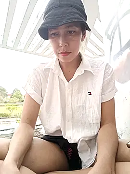 Snapshot of 2HotAsain4u chatting on 6, 3, 2025 2HotAsain4u online show from 6, 3, 2025