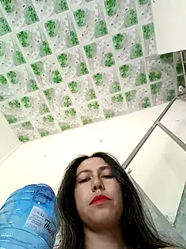 Snapshot of 2HotAsain4u chatting on 7, 3, 2025 2HotAsain4u online show from 7, 3, 2025