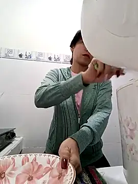 Snapshot of 2HotAsain4u chatting on 9, 3, 2025 2HotAsain4u online show from 9, 3, 2025