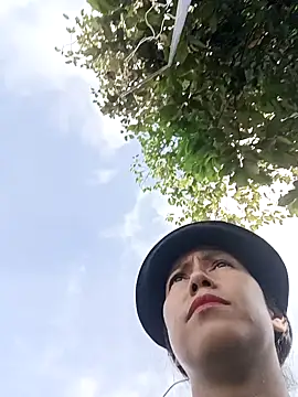 Snapshot of 2HotAsain4u chatting on 9, 10, 2025 2HotAsain4u online show from 9, 10, 2025