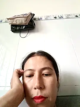 Snapshot of 2HotAsain4u chatting on 17, 10, 2025 2HotAsain4u online show from 17, 10, 2025