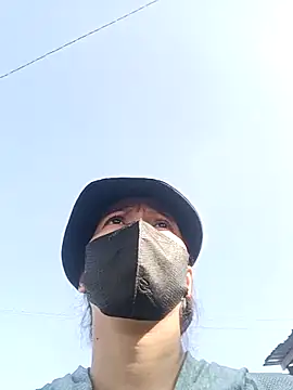 Snapshot of 2HotAsain4u chatting on 27, 11, 2025 2HotAsain4u online show from 27, 11, 2025