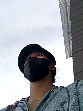 Snapshot of 2HotAsain4u chatting on 28, 11, 2025 2HotAsain4u online show from 28, 11, 2025