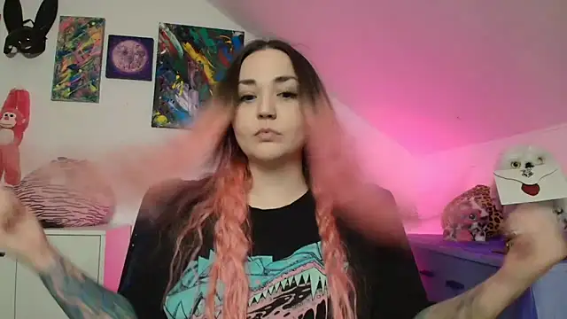 PinkHurricaneOfficial online show from 15, 2, 2026