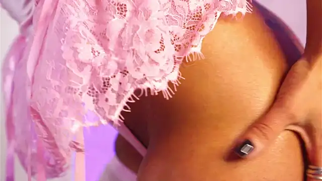 ClaraHazel online show from 5, 11, 2025