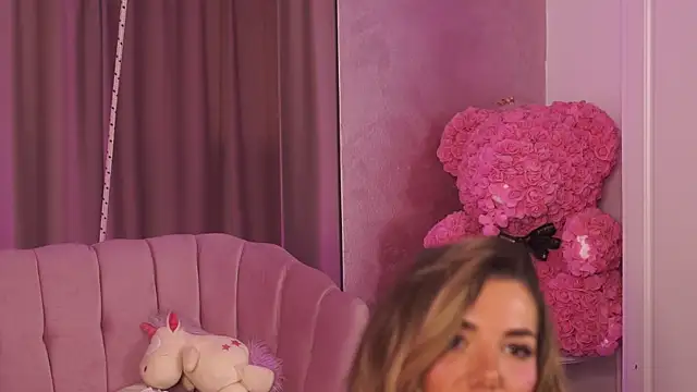 ClaraHazel online show from 16, 4, 2026