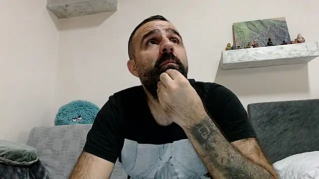 Snapshot of ivat80 chatting on 15, 12, 2024 ivat80 online show from 15, 12, 2024