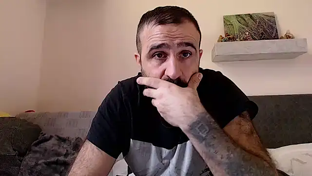 Snapshot of ivat80 chatting on 17, 1, 2025 ivat80 online show from 17, 1, 2025