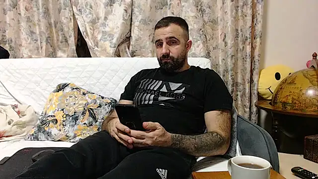 Snapshot of ivat80 chatting on 31, 1, 2025 ivat80 online show from 31, 1, 2025