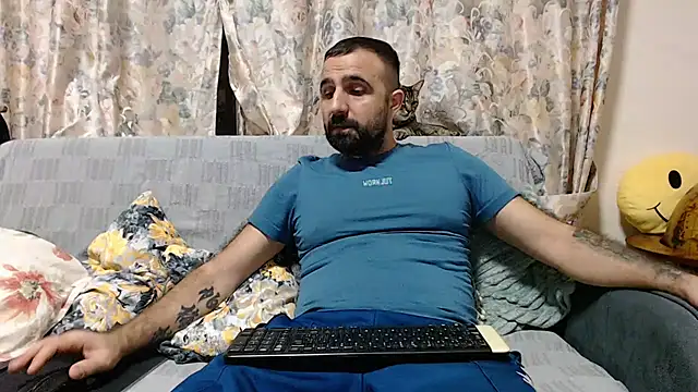 Snapshot of ivat80 chatting on 2, 2, 2025 ivat80 online show from 2, 2, 2025