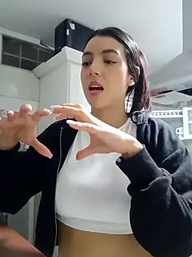 Snapshot of Julie_Bennet chatting on 17, 10, 2025 Julie Bennet online show from 17, 10, 2025