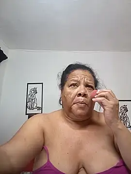 Snapshot of Shanttal0272 chatting on 10, 11, 2025 Shanttal0272 online show from 10, 11, 2025