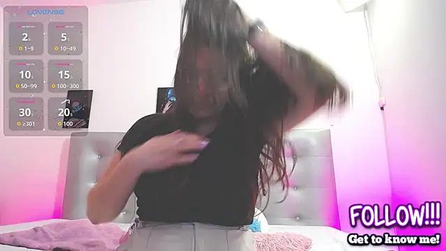 horny-juliette online show from 10, 3, 2026