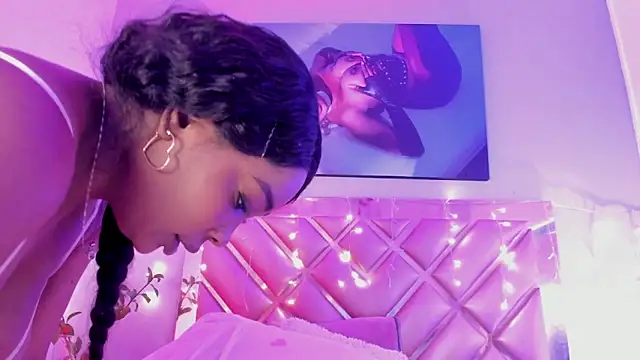 Snapshot of Aliisson_Cruz chatting on 24, 2, 2025 Aliisson Cruz online show from 24, 2, 2025