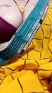 Snapshot of Beauty-khan chatting on 3, 1, 2025 Beauty-khan online show from 3, 1, 2025