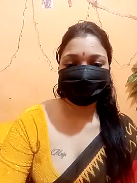 Snapshot of Beauty-khan chatting on 21, 10, 2025 Beauty-khan online show from 21, 10, 2025