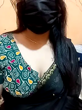 Snapshot of Beauty-khan chatting on 27, 10, 2025 Beauty-khan online show from 27, 10, 2025