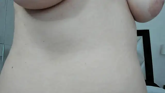  luna  sweet  online show from 7, 3, 2025