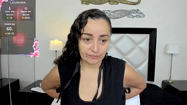  luna  sweet  online show from 12, 3, 2025