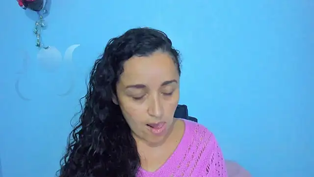  luna  sweet  online show from 10, 9, 2025